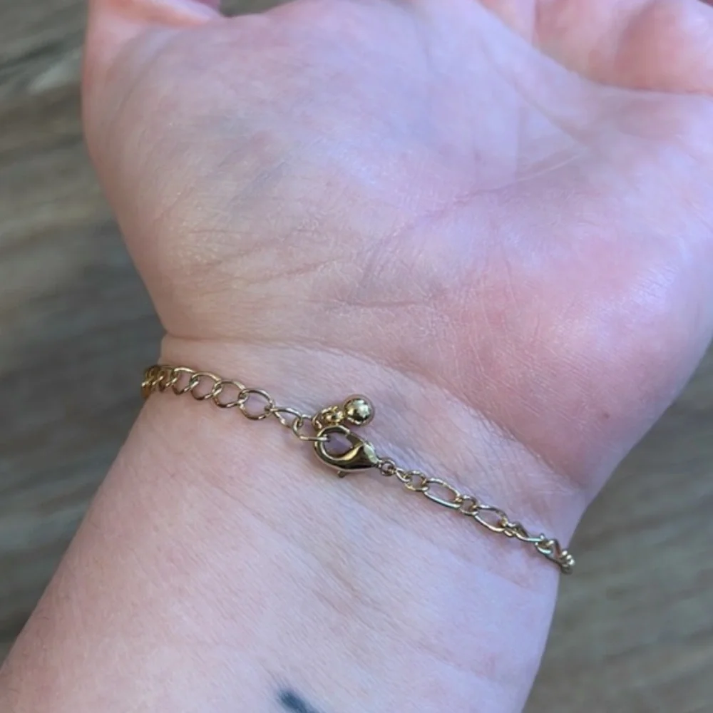 Dainty Delicate Minimalistic Gold Chain Bracelet